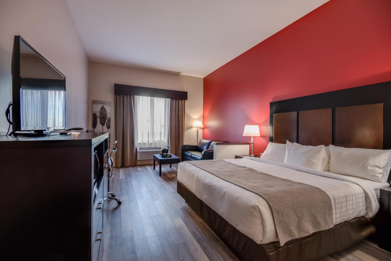 Econo Lodge Inn & Suites Saint Apollinaire Bagian luar foto